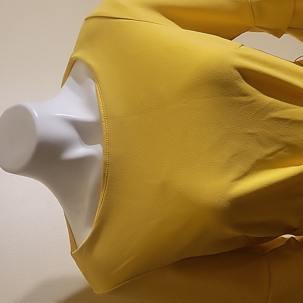 GLAMOUR YELLOW DRESS - Picture 2 of 4